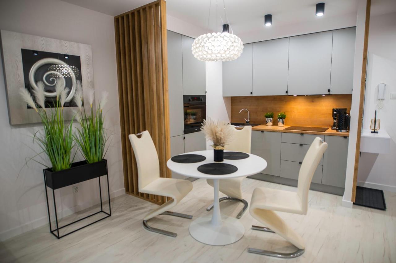 Nowoczesny Apartament Ludova Biskupiec  Kültér fotó