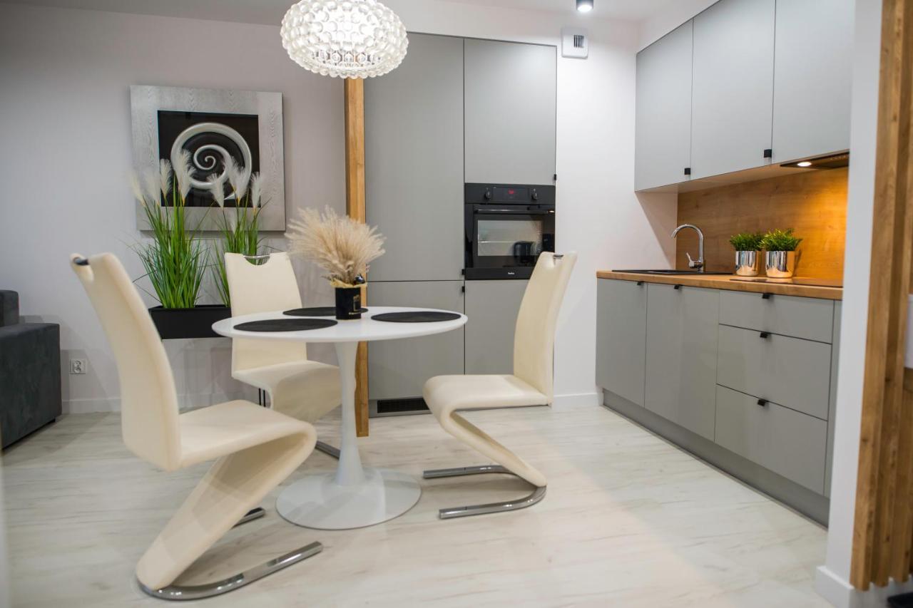 Nowoczesny Apartament Ludova Biskupiec  Kültér fotó