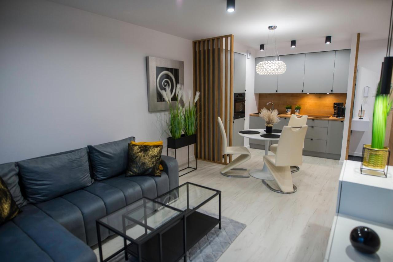 Nowoczesny Apartament Ludova Biskupiec  Kültér fotó