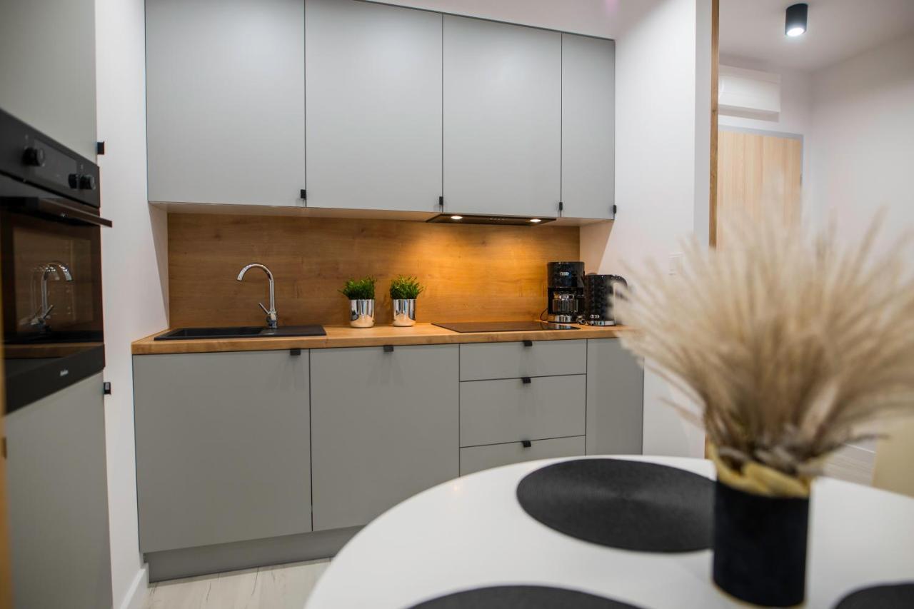 Nowoczesny Apartament Ludova Biskupiec  Kültér fotó