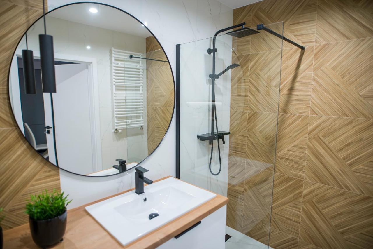 Nowoczesny Apartament Ludova Biskupiec  Kültér fotó